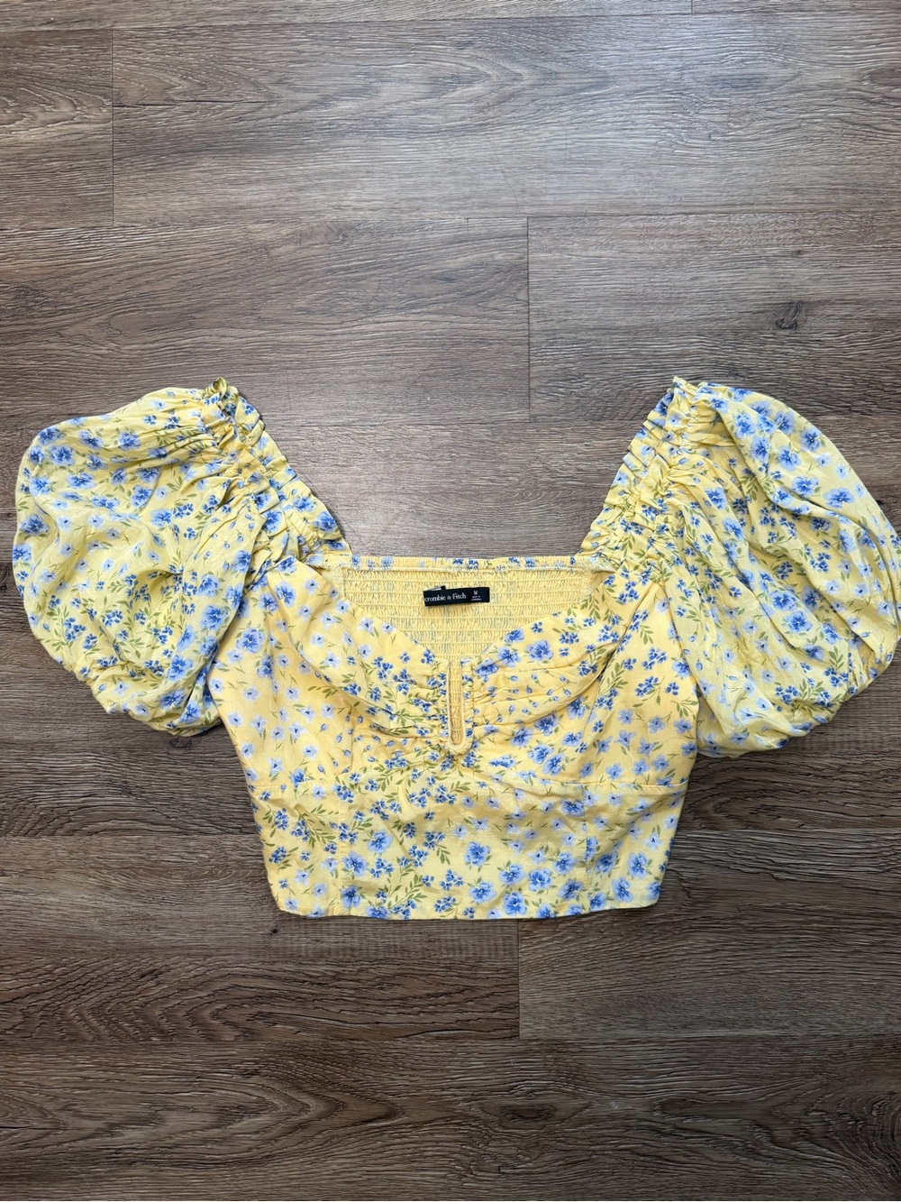 Abercrombie & Fitch Yellow Floral Puff-Sleeve Crop Top with Blue Blooms